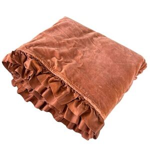 Bella Notte Velvet Ruffled Large Blanket STV822 Cinnamon 53x57 Soft Luxury GUC